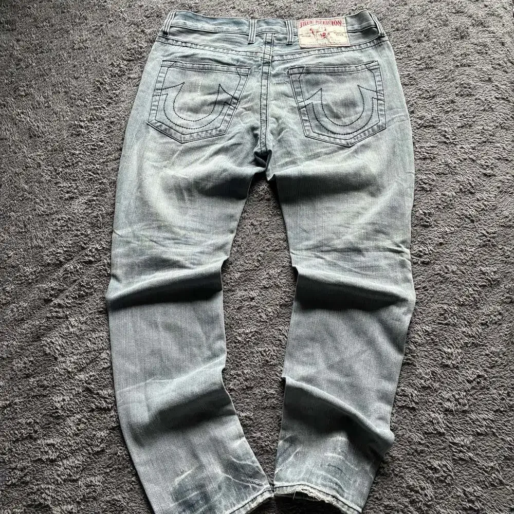 True Religion Logan Big T Relaxed Straight Fit Jeans